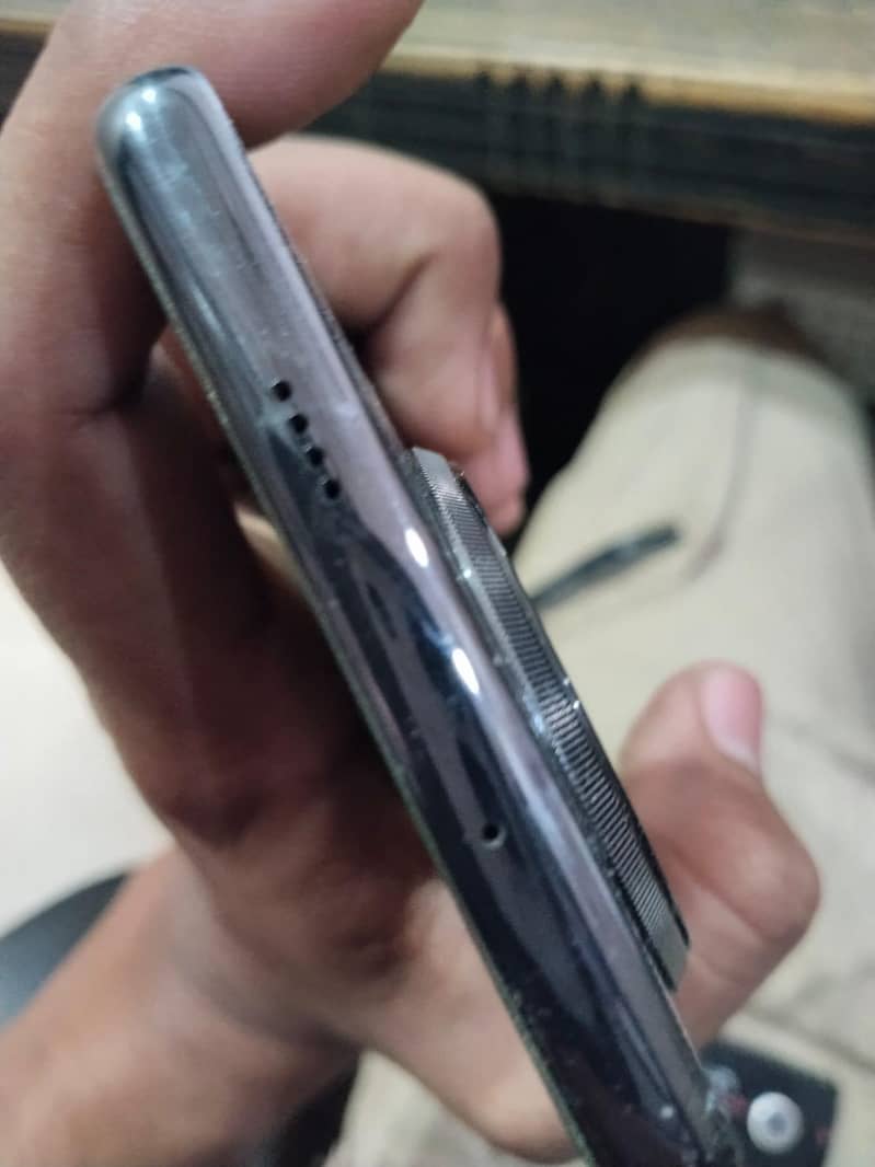Tecno CAMON 30S 4