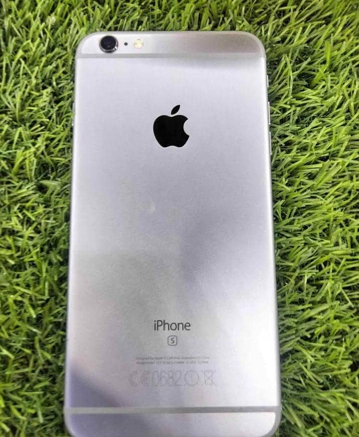 Apple iPhone 6S Plus 0