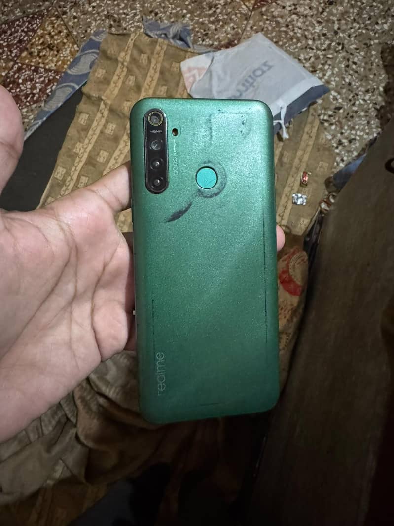 realme 5i 1
