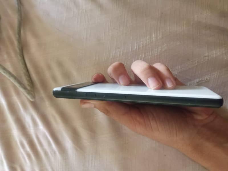 Google Pixel 6a 1