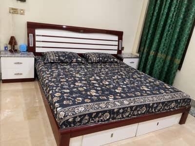 Luxury Double Bed set + Dressing + mattress 150k set in 65k