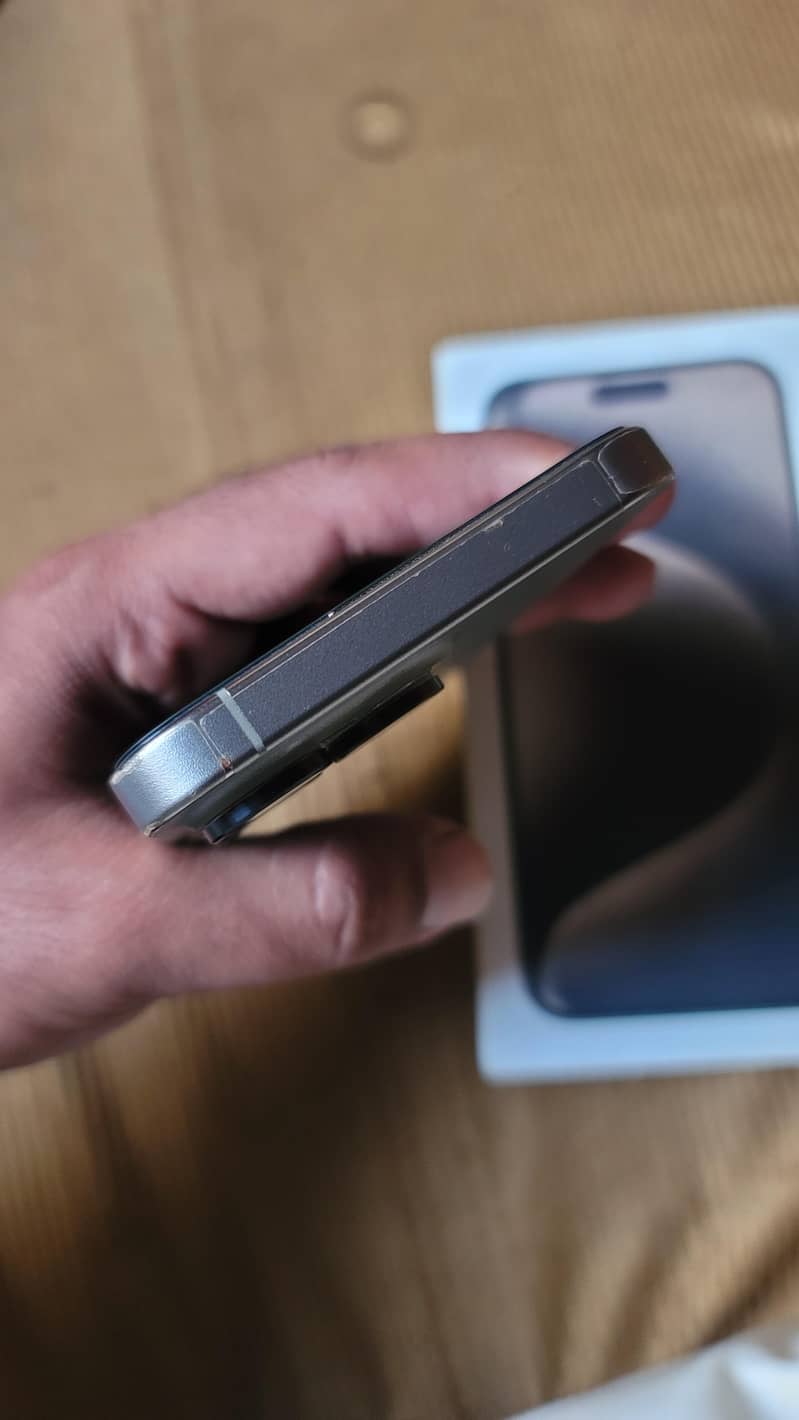 Apple iPhone 15 Pro Max 7