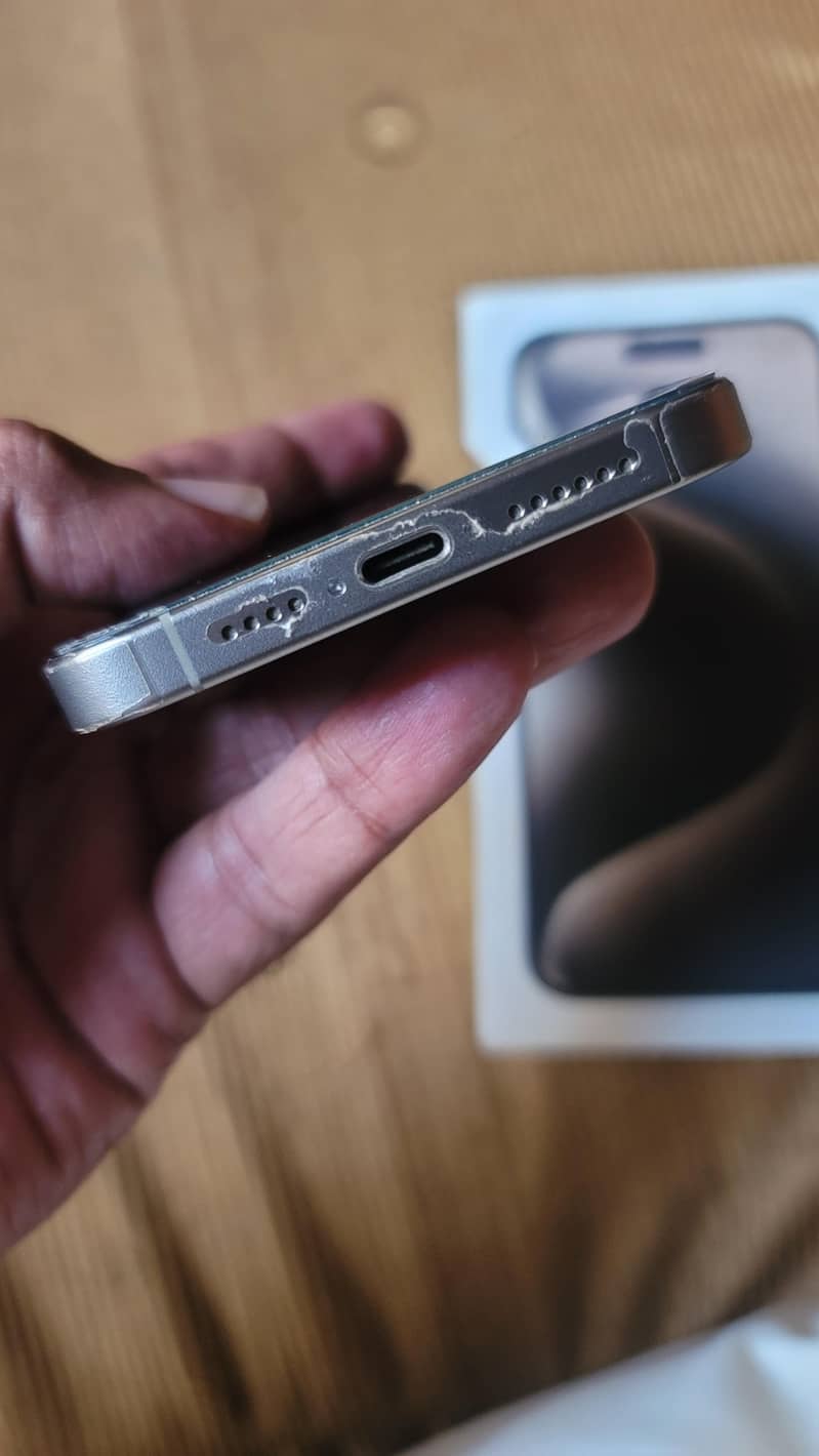 Apple iPhone 15 Pro Max 8