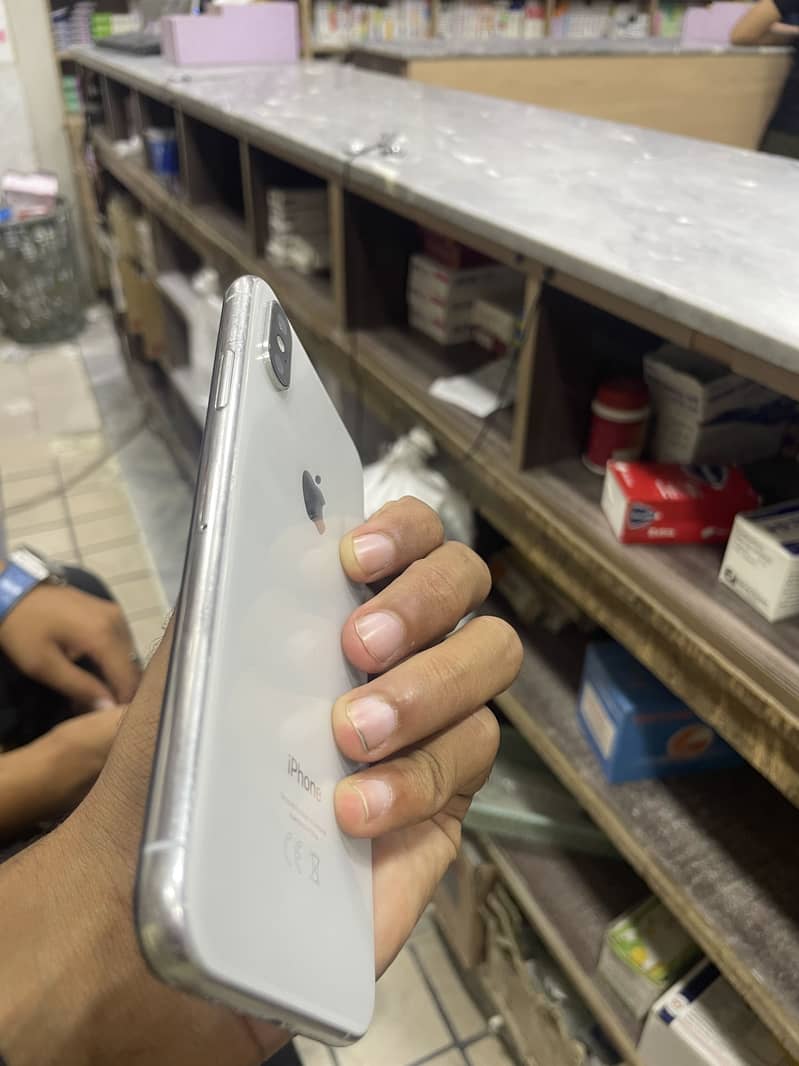 Apple iPhone XS 2
