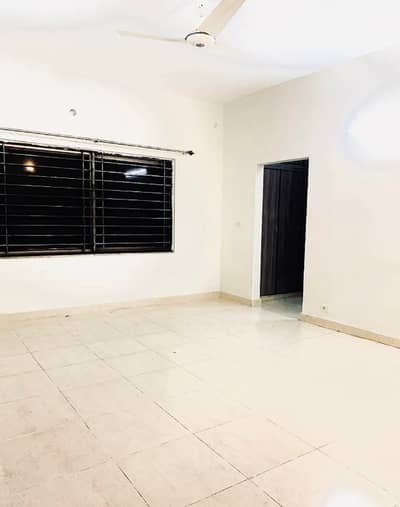 Spacious 4 Bed House For Rent in Askari 10 Sector F | Servant Quarter