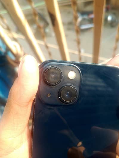 Apple iPhone 13