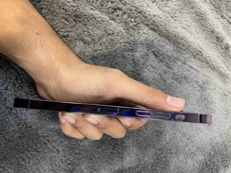 Apple iPhone 14 Pro Max 2