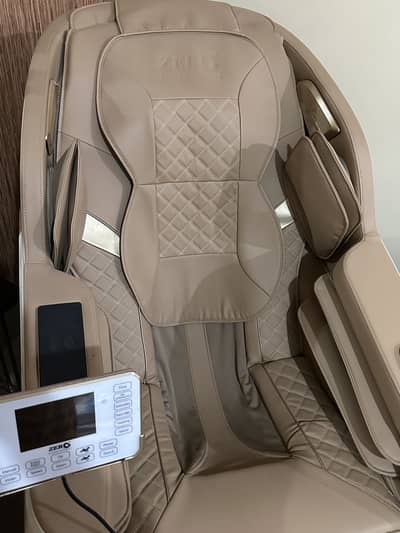Zero Essence Massage Chair