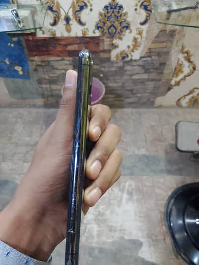 Apple iPhone X non pta call on this +92 310 0781027