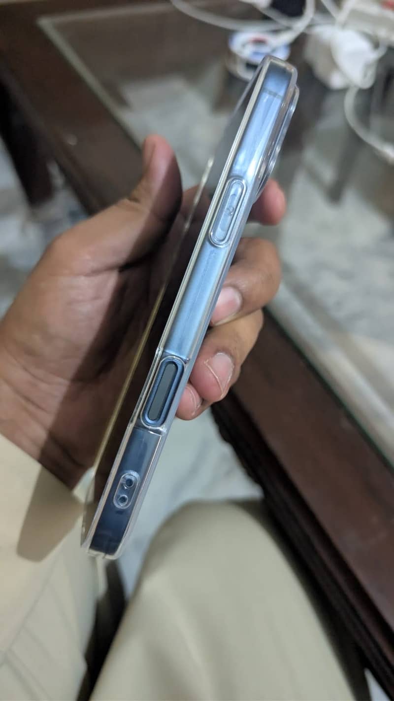 Apple iPhone 17 Pro Max 7