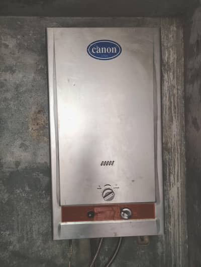 Canan LPG instant geyser