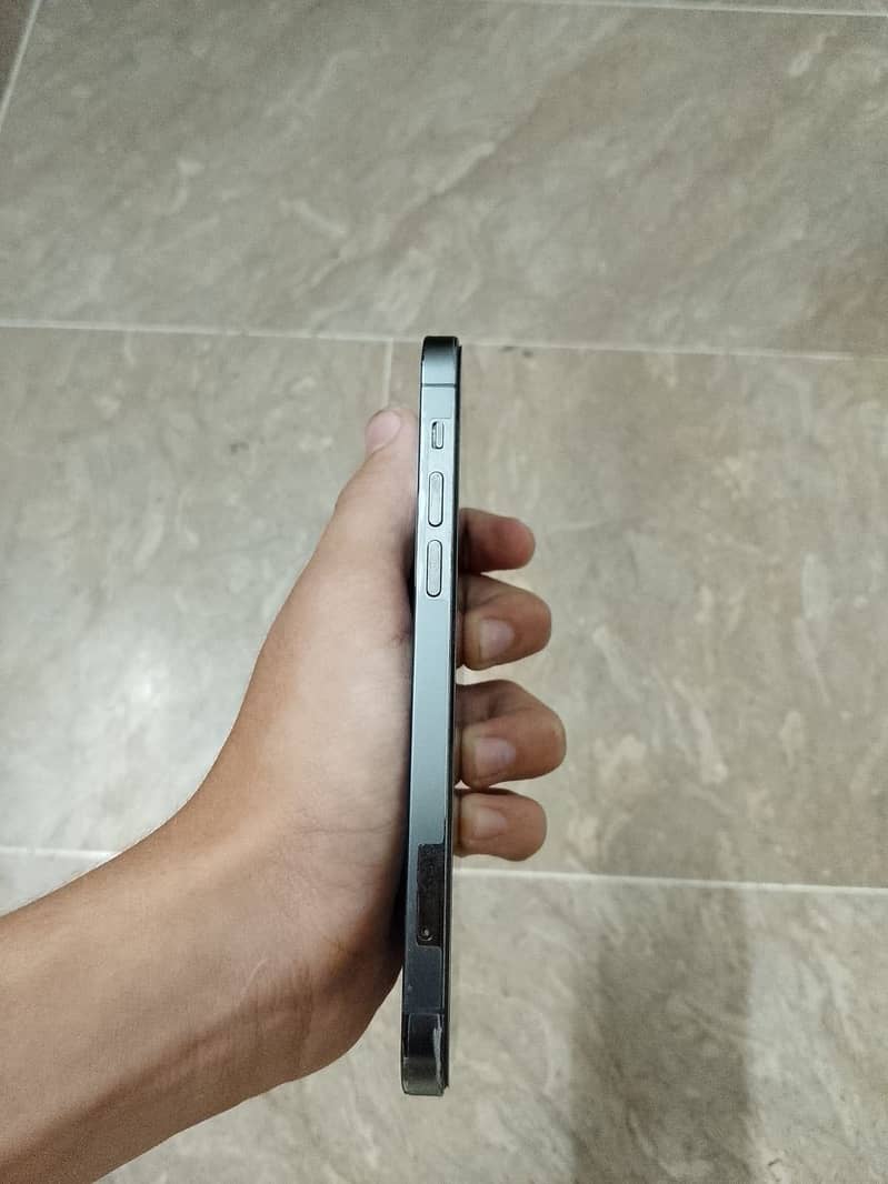 Apple iPhone 12 Pro 1
