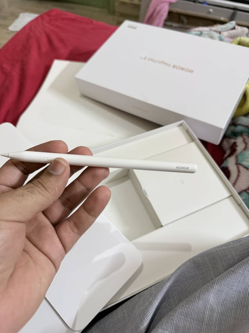 Honor magic pad 4 10