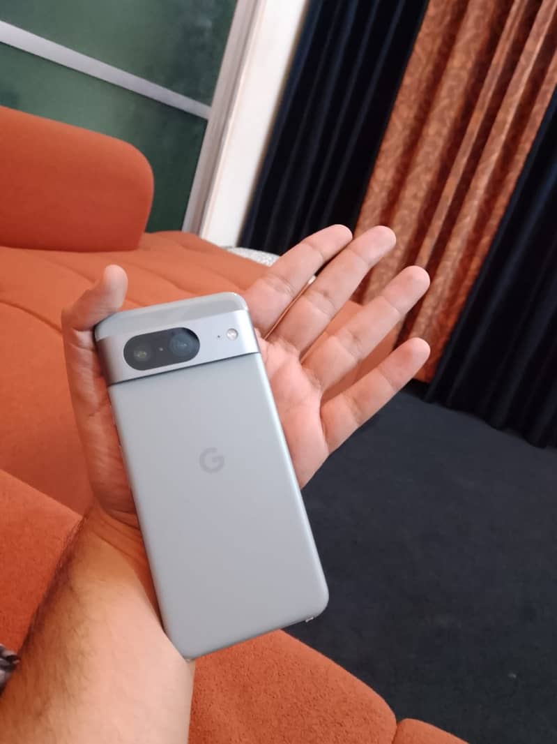 Google Pixel 8 1