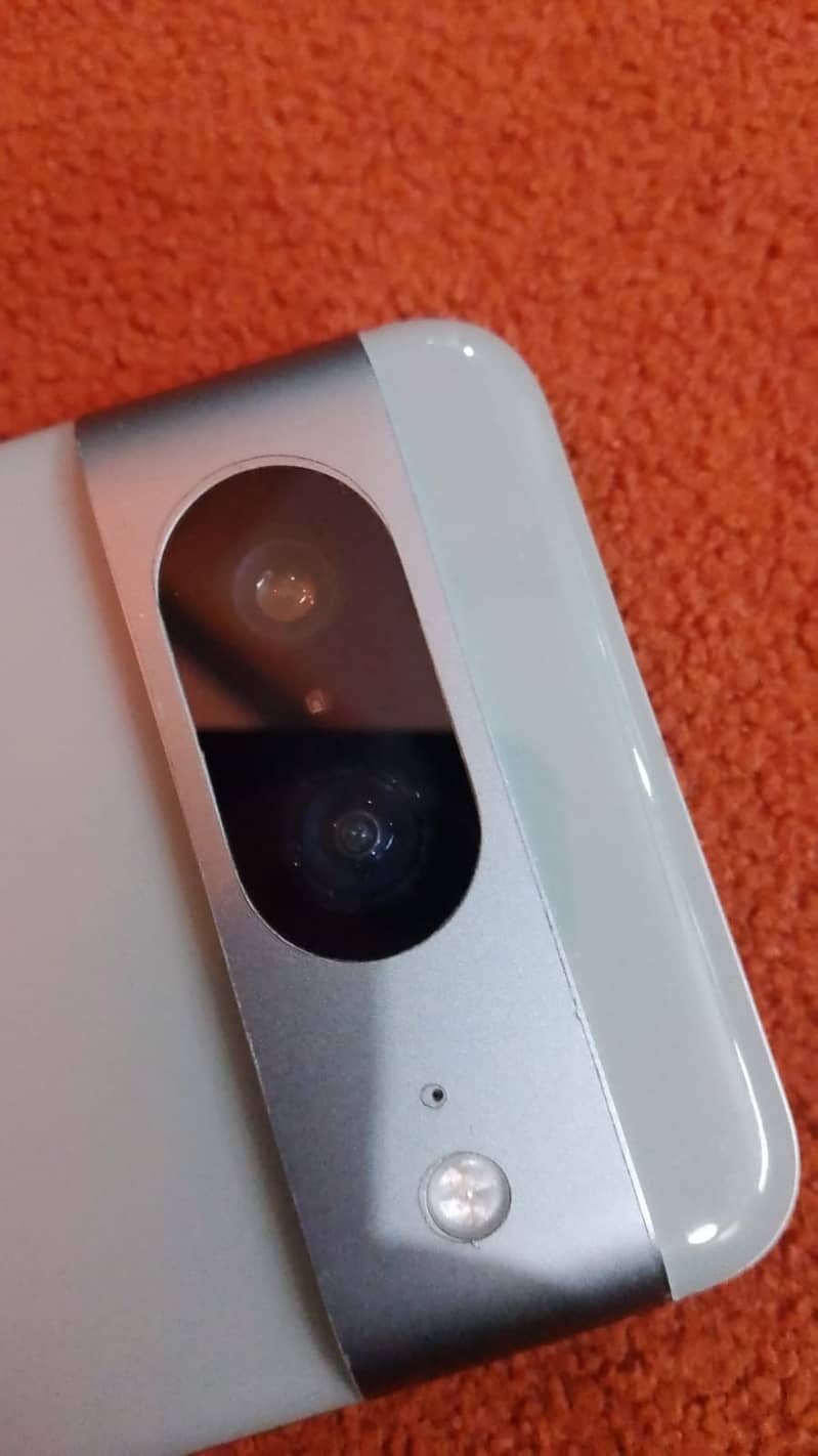 Google Pixel 8 2
