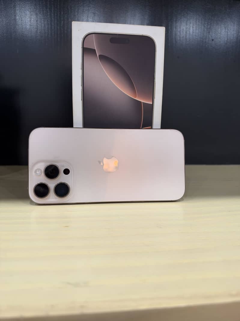 Apple iPhone 16 Pro Max 1