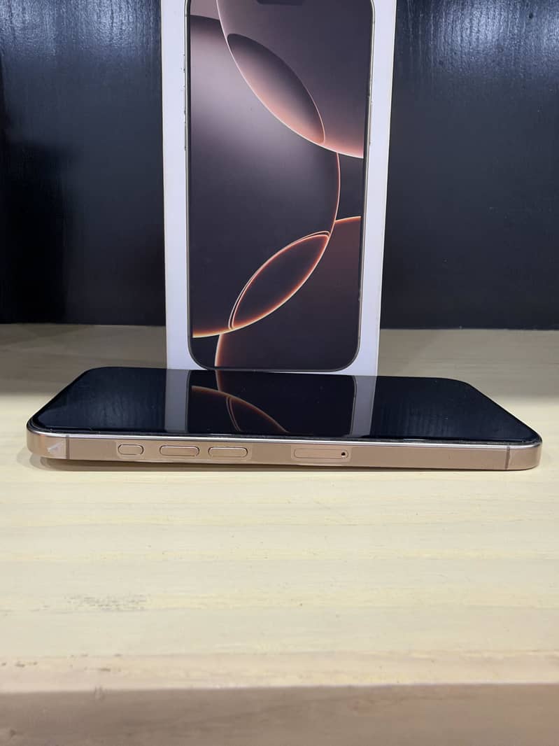 Apple iPhone 16 Pro Max 3