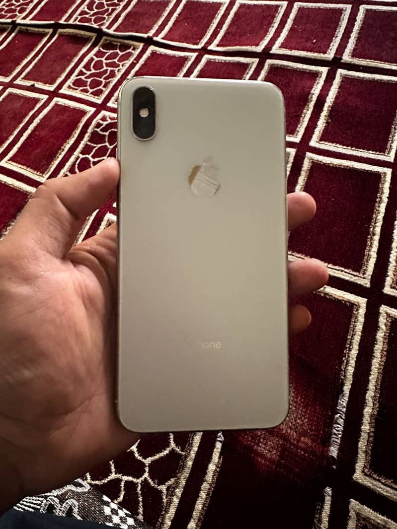 Apple iPhone XS Max 0