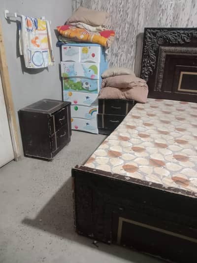 single bed 2side table for sale