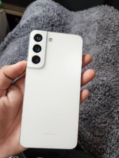 Samsung Mobile S22