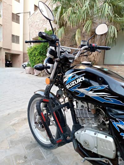 Suzuki GS 150 SE | model 2021 end month |