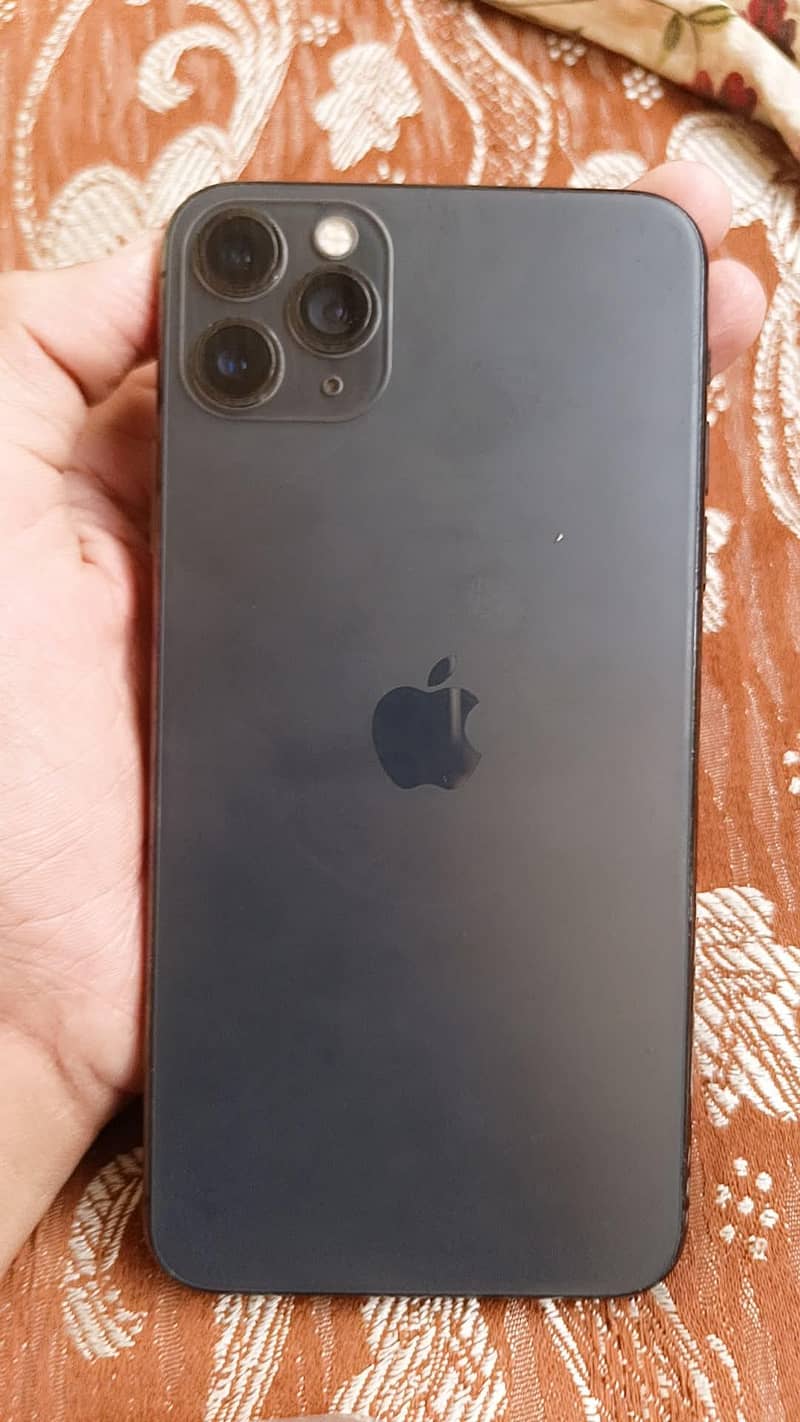 Apple iPhone 11 Pro Max 3