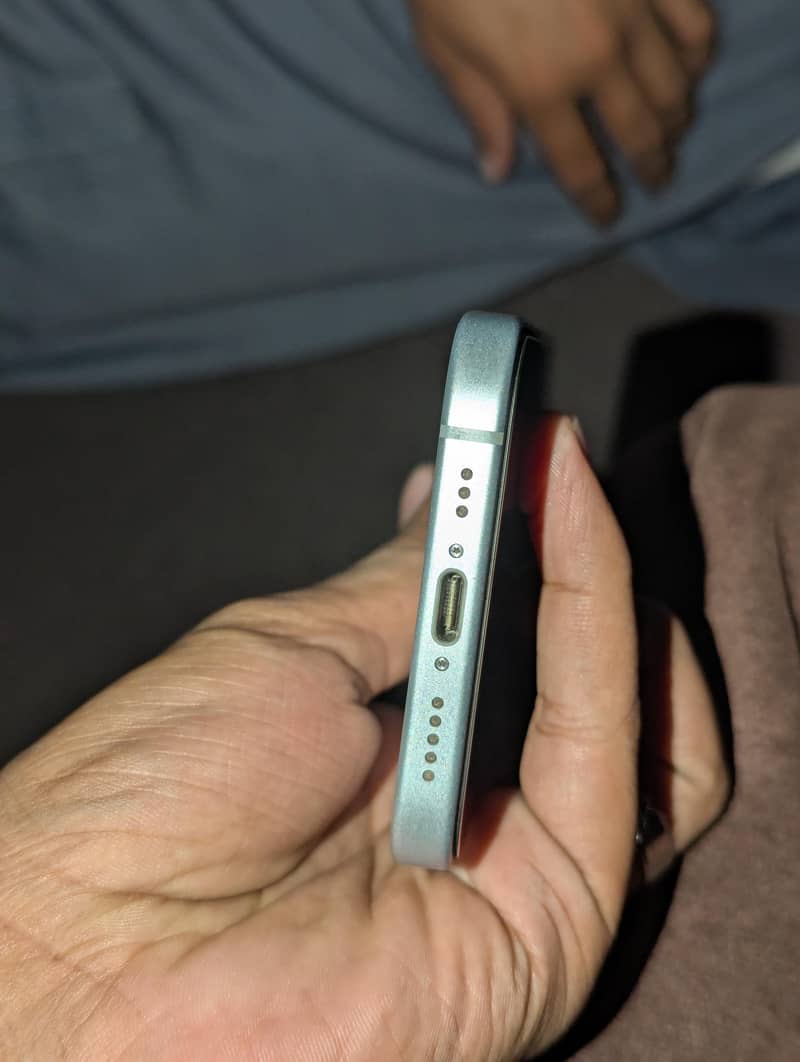 Apple iPhone 15 2
