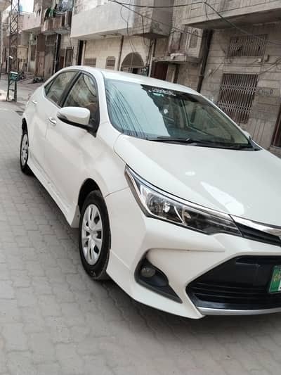 Toyota Corolla GLI 2018 only call 03287193512