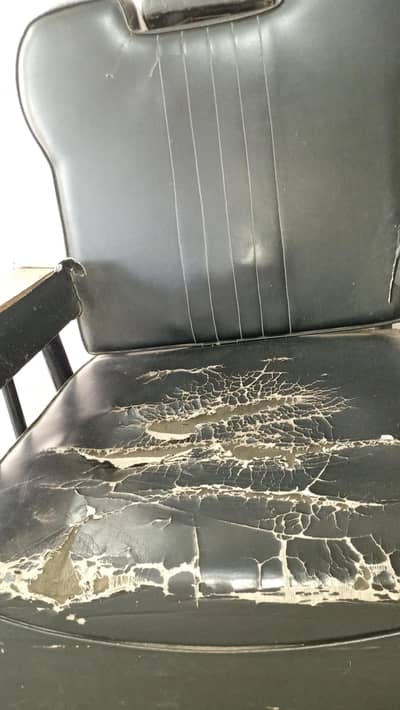 Barber Salon Chairs for Sale - 1 Pieces