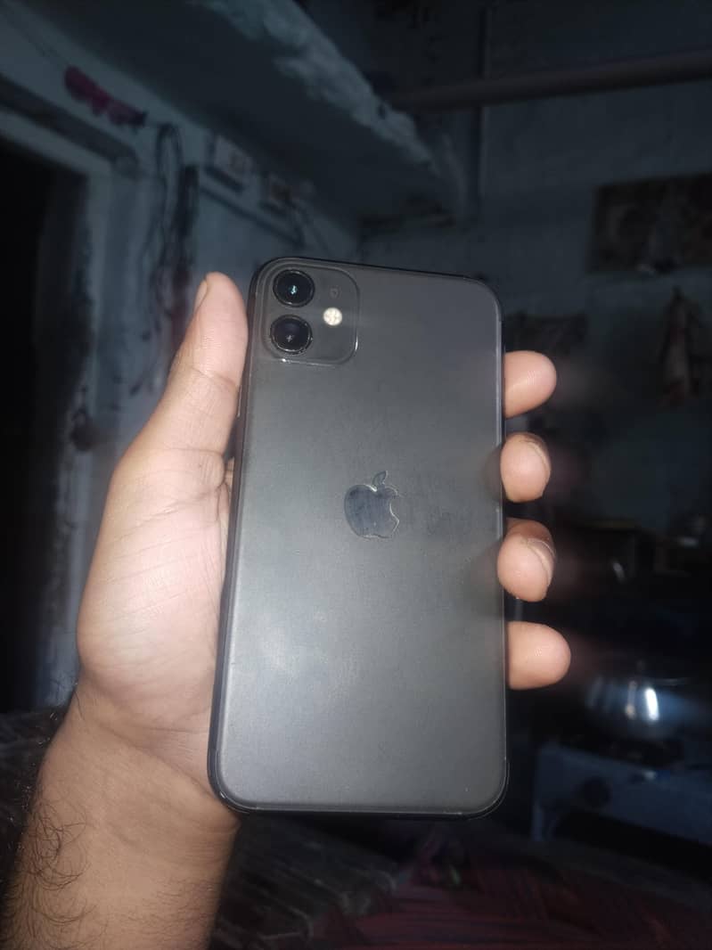 Apple iPhone 11 0