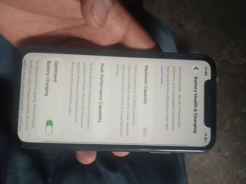Apple iPhone 11 7