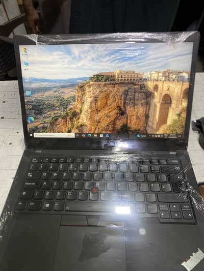 Core i5.8th generation 8/256 bakclight keyboard finger sencor