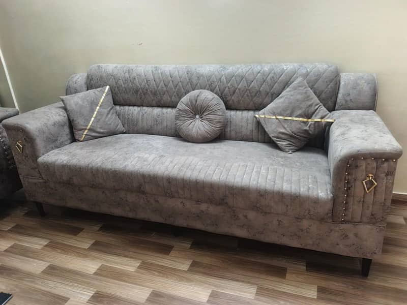5 SEATER SOFA SET WITH TABLE 1
