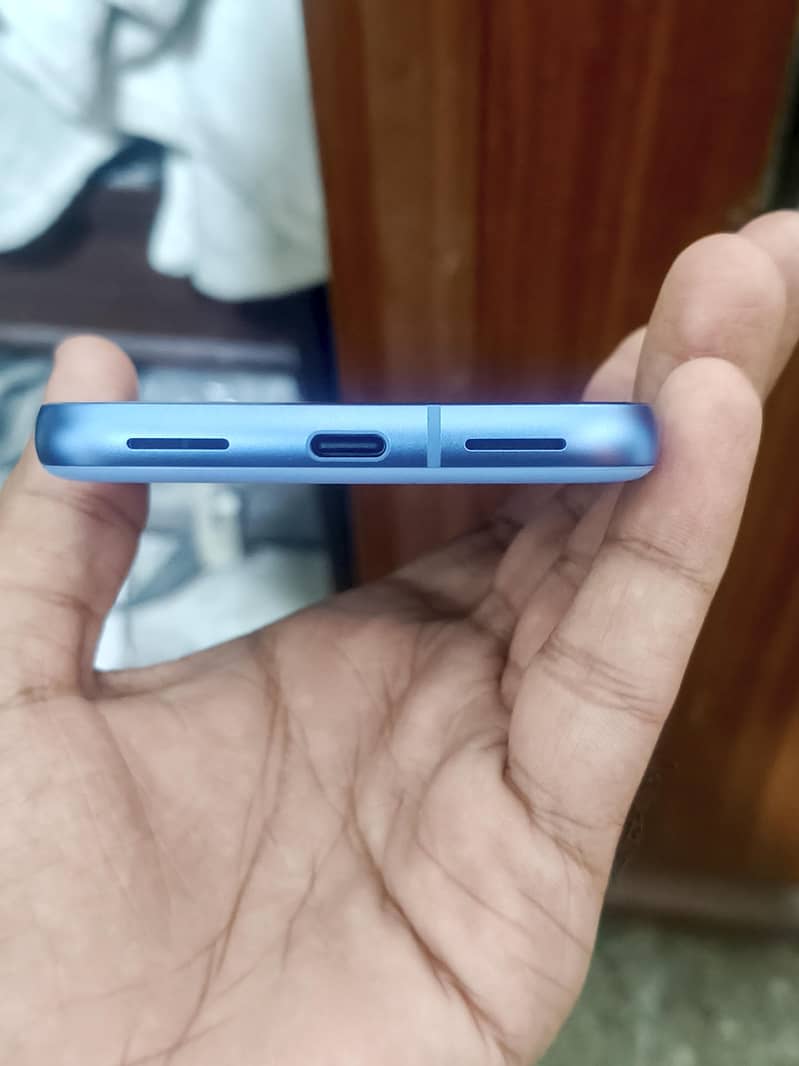 Google Pixel 8a 4