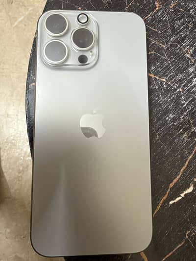 iPhone 16pro max 256gb natural titanium