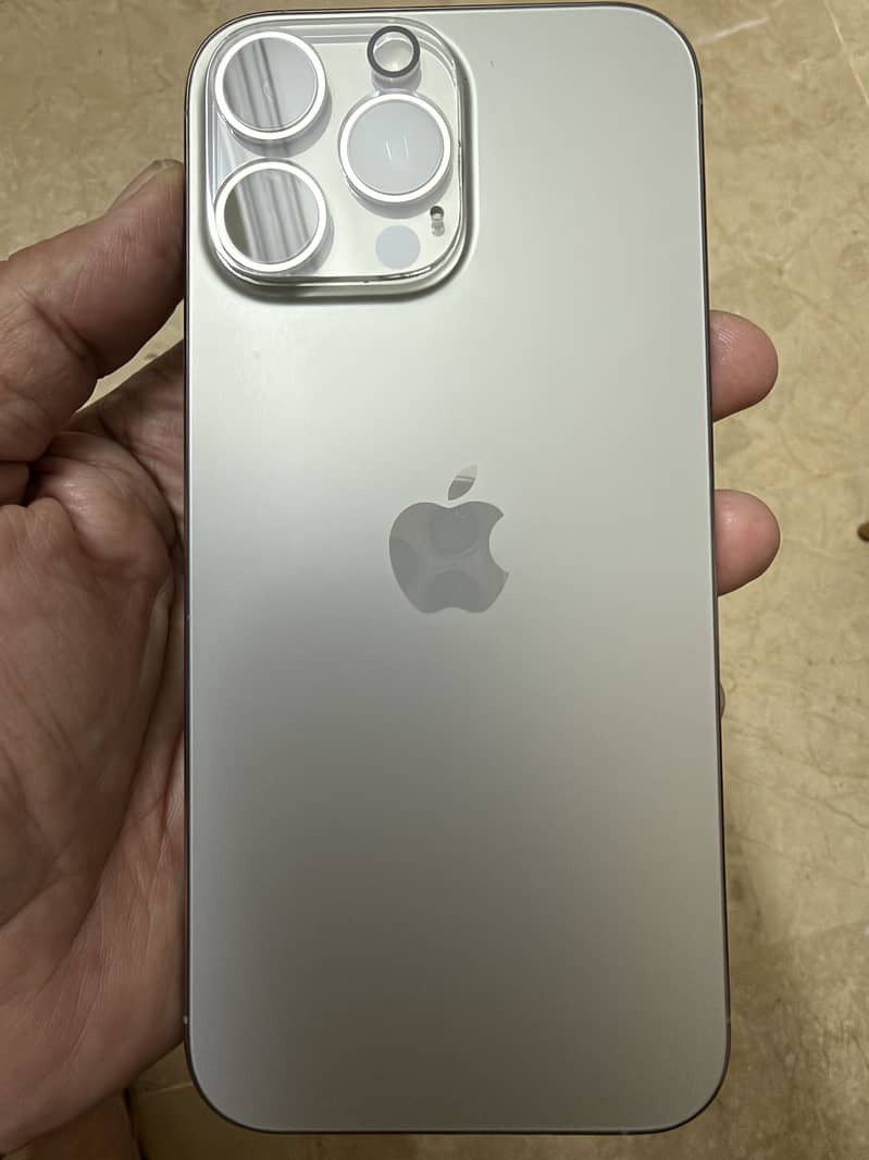 iPhone 16pro max 256gb natural titanium 7