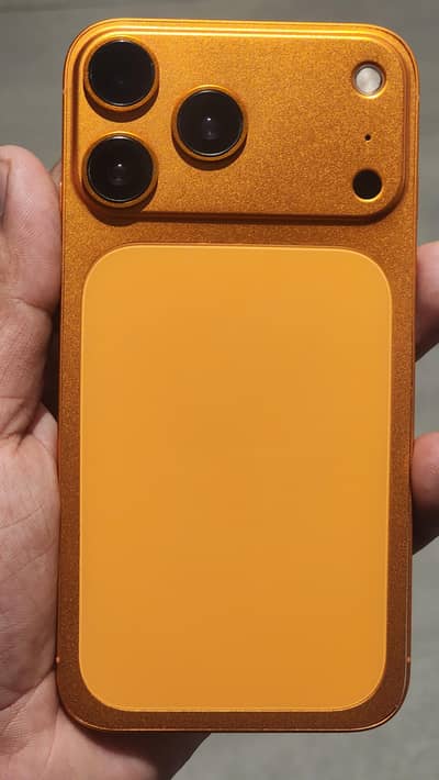 Apple iPhone XR converted 17 pro