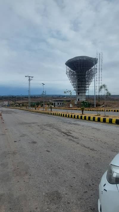 DHA Phase 6 Sector B3 st #5