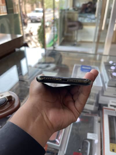 Apple iPhone 11 Pro