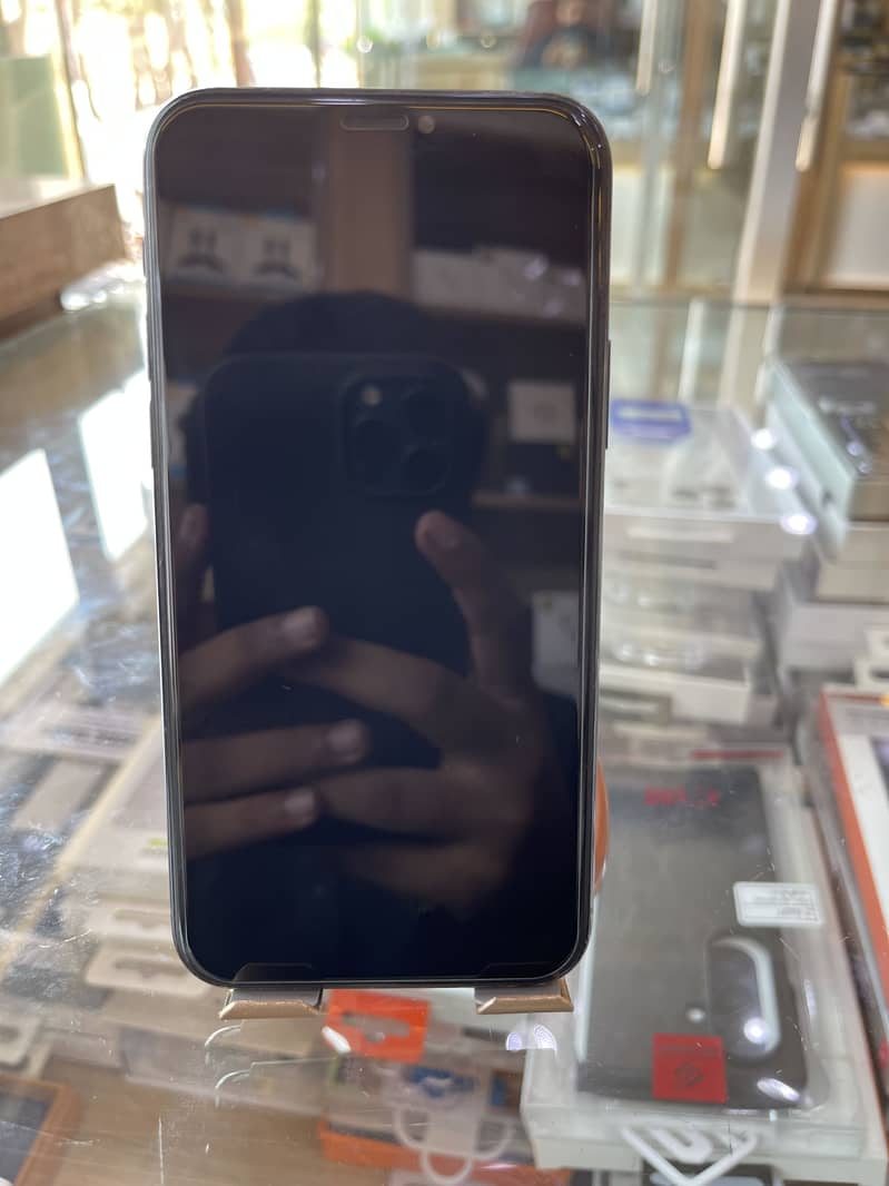 Apple iPhone 11 Pro 3
