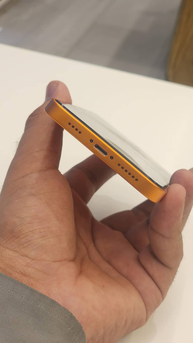 Apple iPhone XR 11