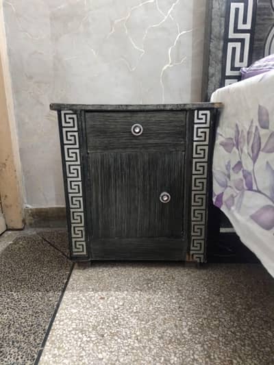 Double Bed with 2 Side Tables