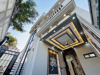 Luxurious Spanish Style 5.5 Marla House for Sale