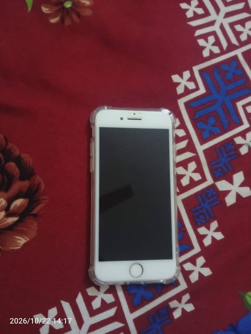Apple iPhone 8 3