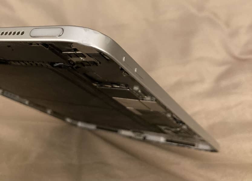 iPad 10th gen no display 6