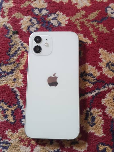 Apple iPhone 12