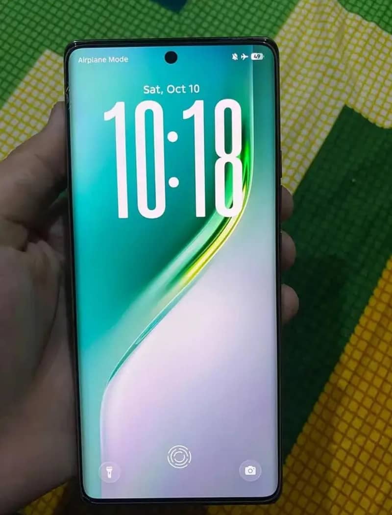 Tecno CAMON 40 Pro 0