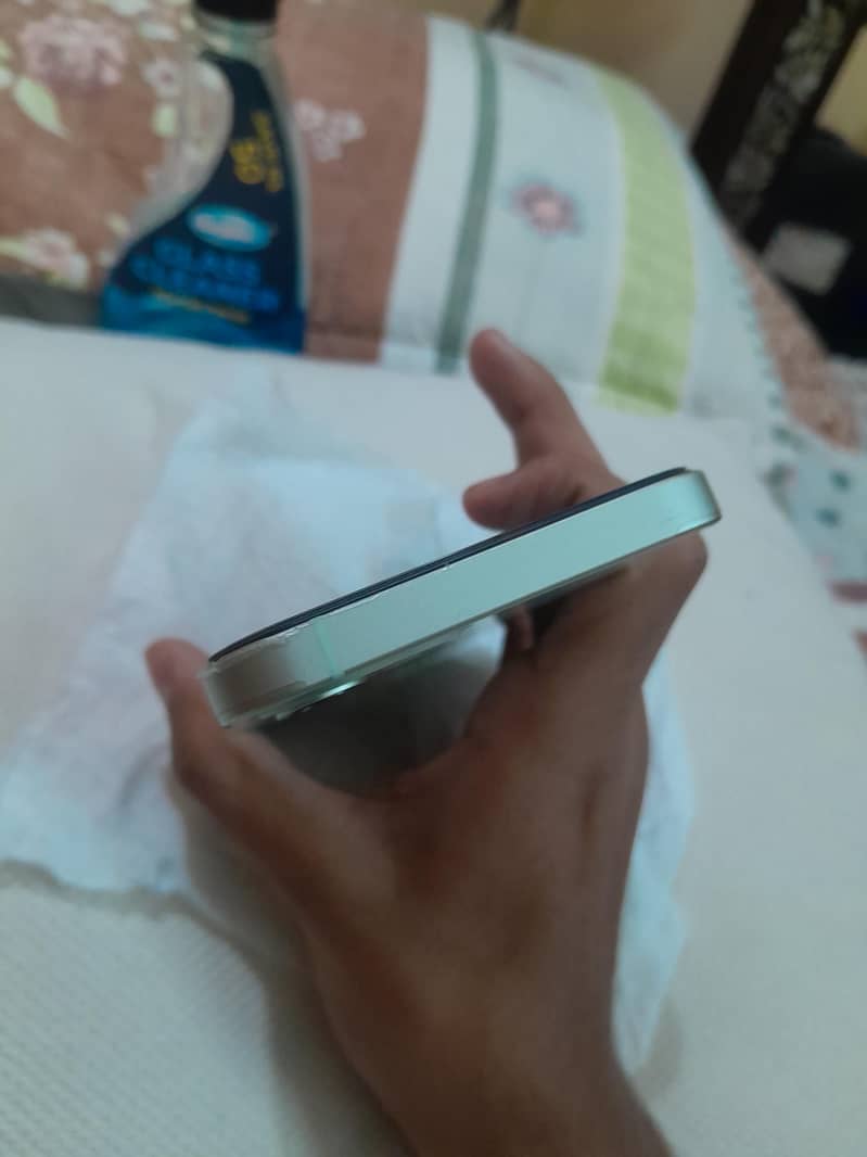 Apple iPhone 12 0