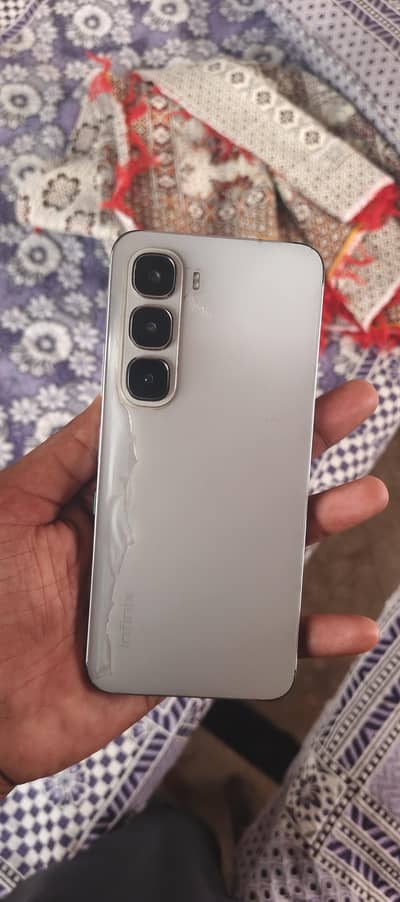 Infinix Hot 60i