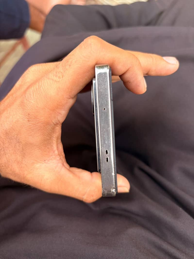 Infinix Note 40 4